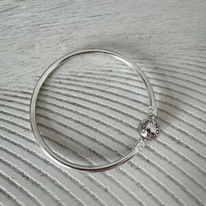 Pandora Moments Bangle